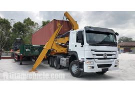 Guyana customers has received 20ft side lifter truck on July 21th